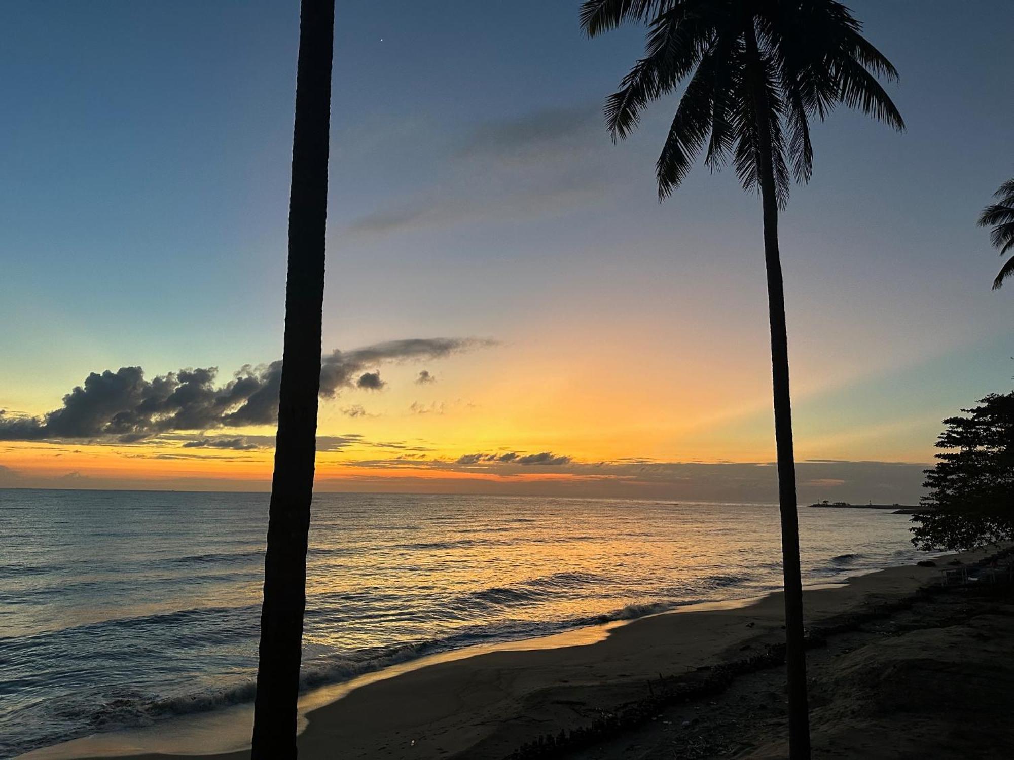 Chansi Beachresort Tha Sala Bagian luar foto