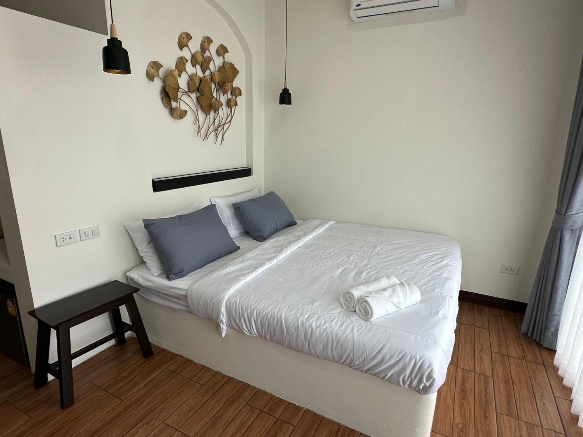 Chansi Beachresort Tha Sala Bagian luar foto